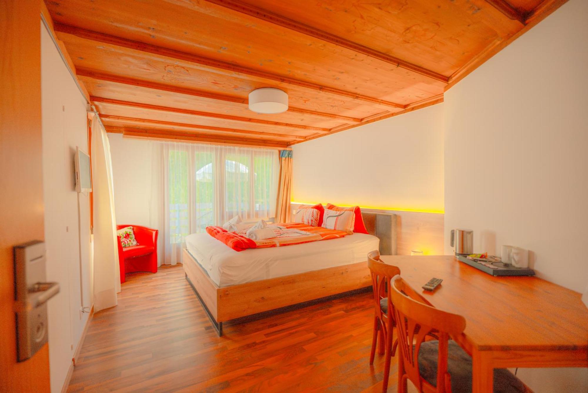 Hotel Wildbach Brienz Brienz  Extérieur photo